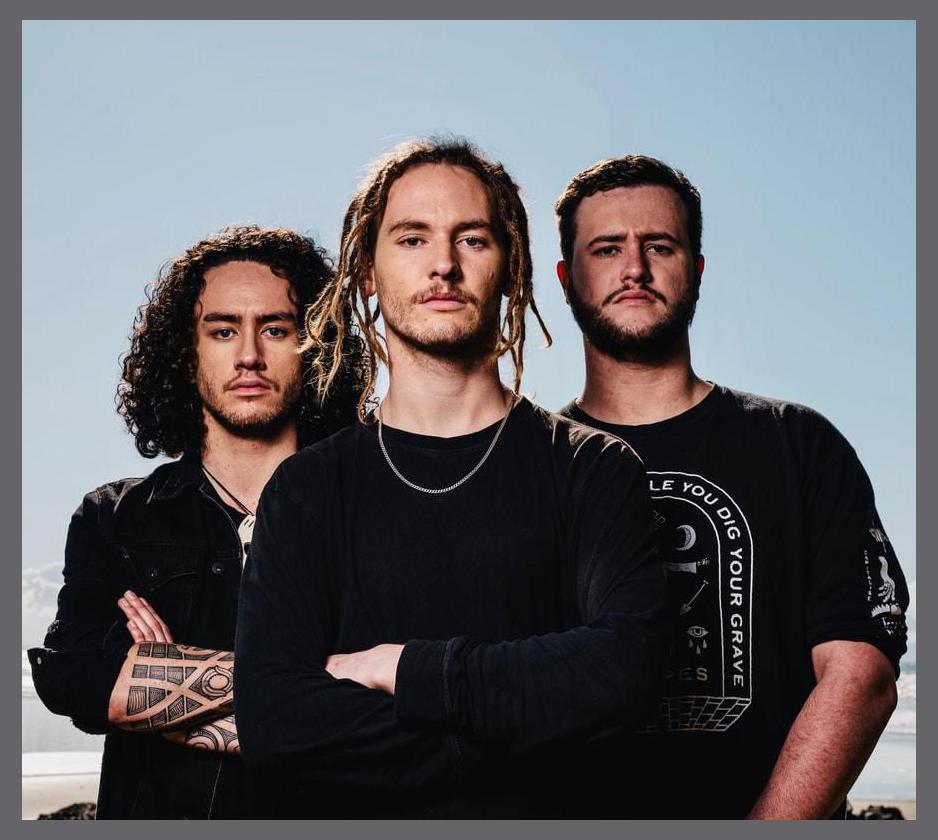 Alien Weaponry